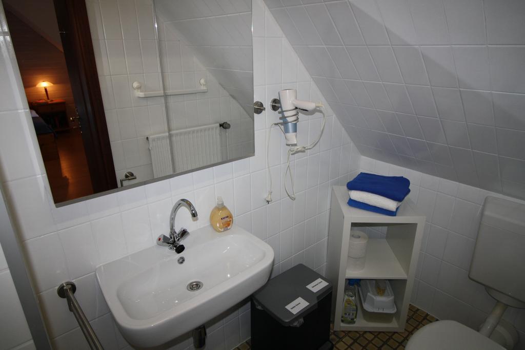 Haus Schilling Apartment Esens Exterior photo